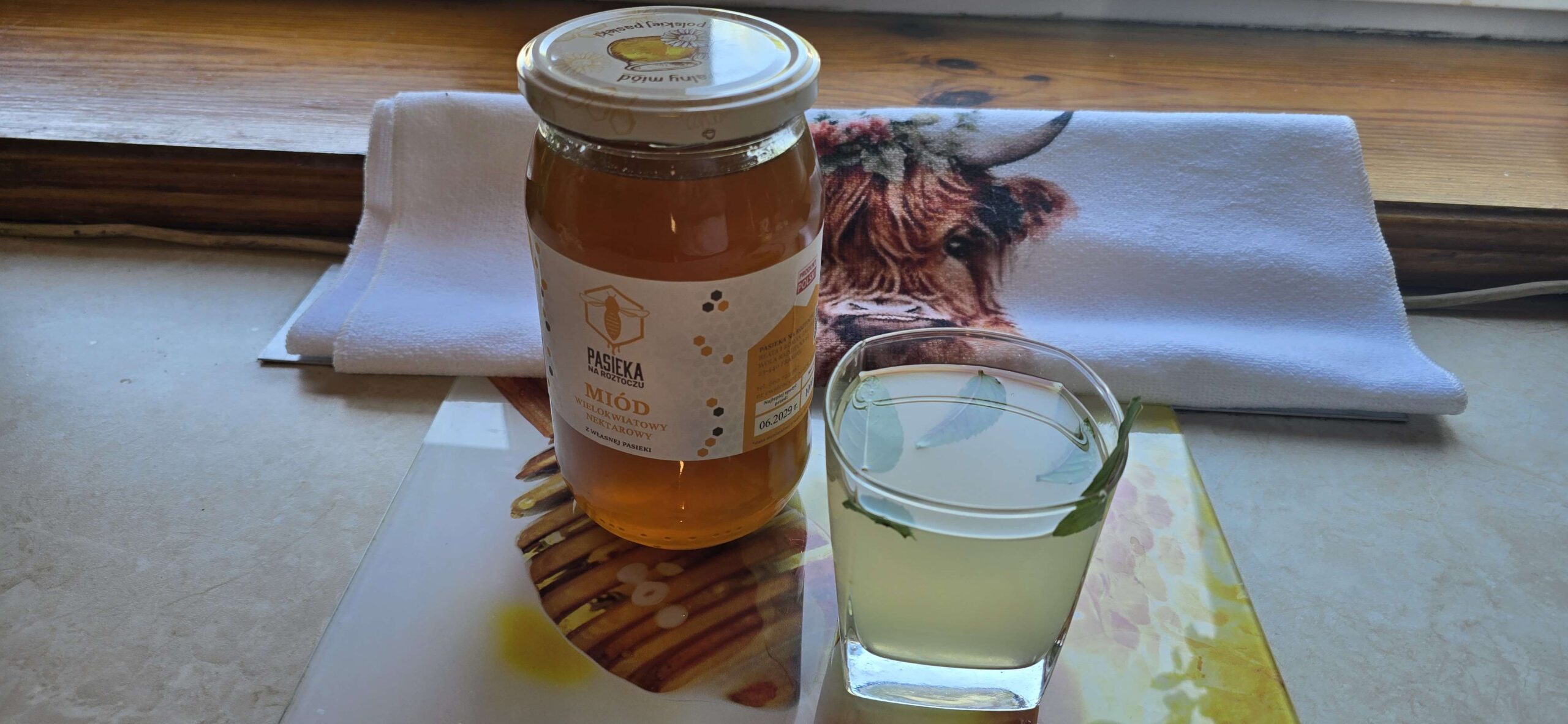 Domowy izotonik z miodem z Pasieka na Roztoczu